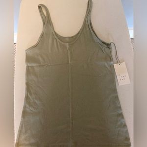 Ladies Ribbed Tank Size L sage green